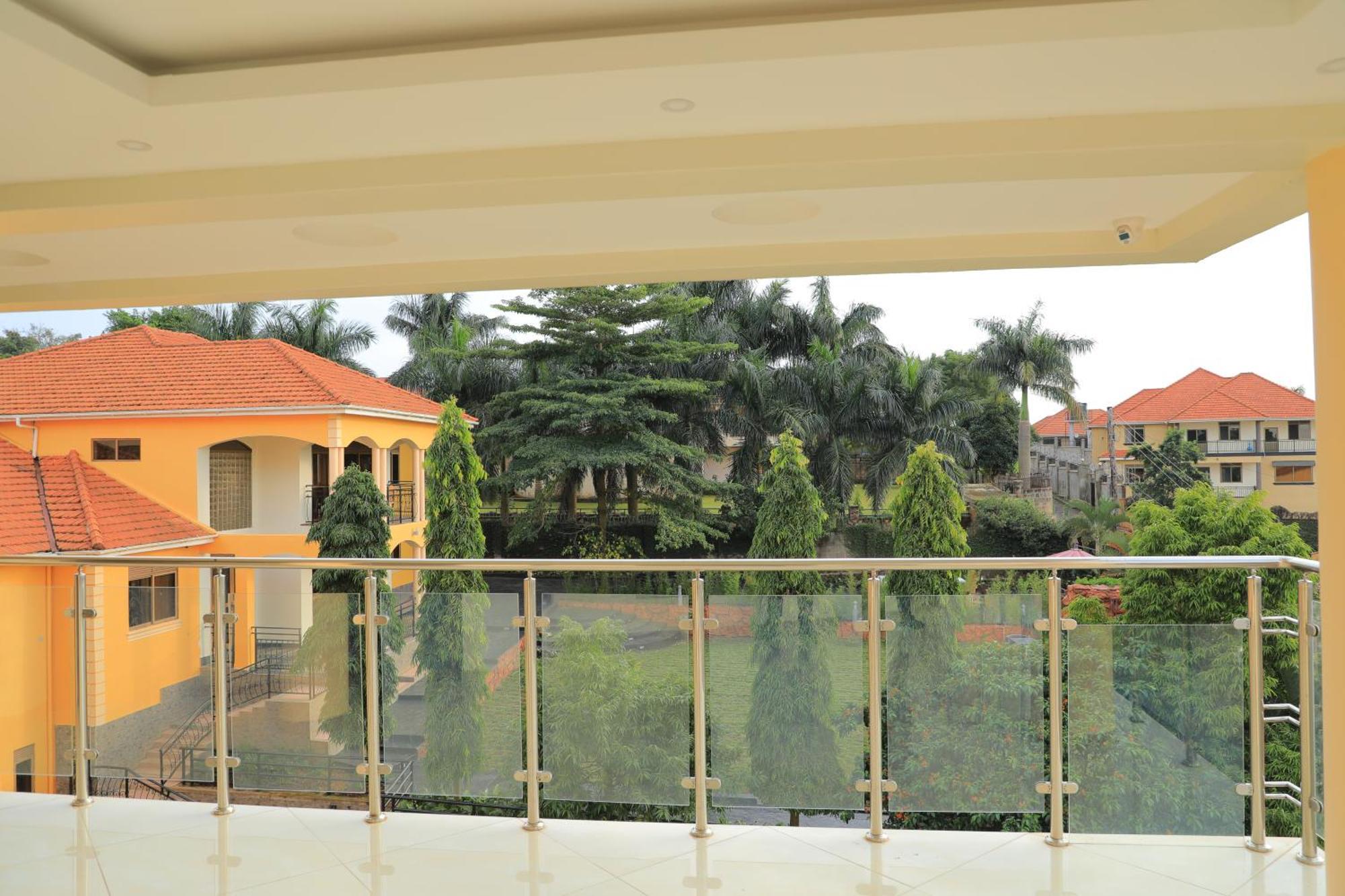 Precious Villas Lubowa Kampala Eksteriør billede